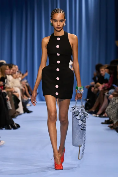 Look 2